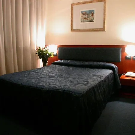 Hotel Cristallo 3*