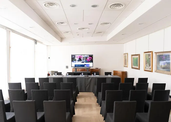 فندق Cristallo كونيليانو