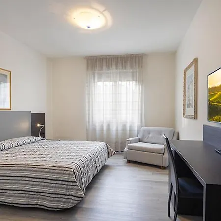 Cristallo 3* 코넬리아노